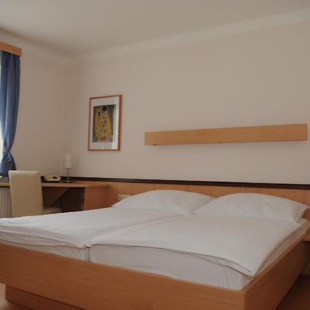 Innviertlerhof Linz Room photo